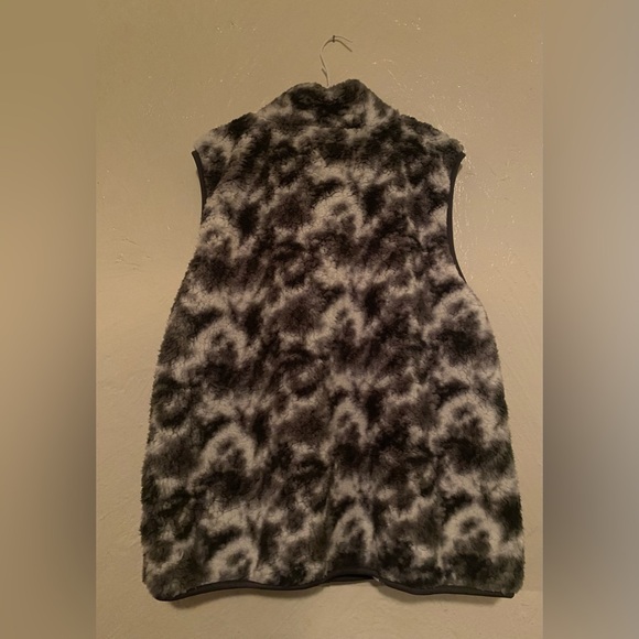 Marissa Olivia New York soft Vest - Picture 2 of 2